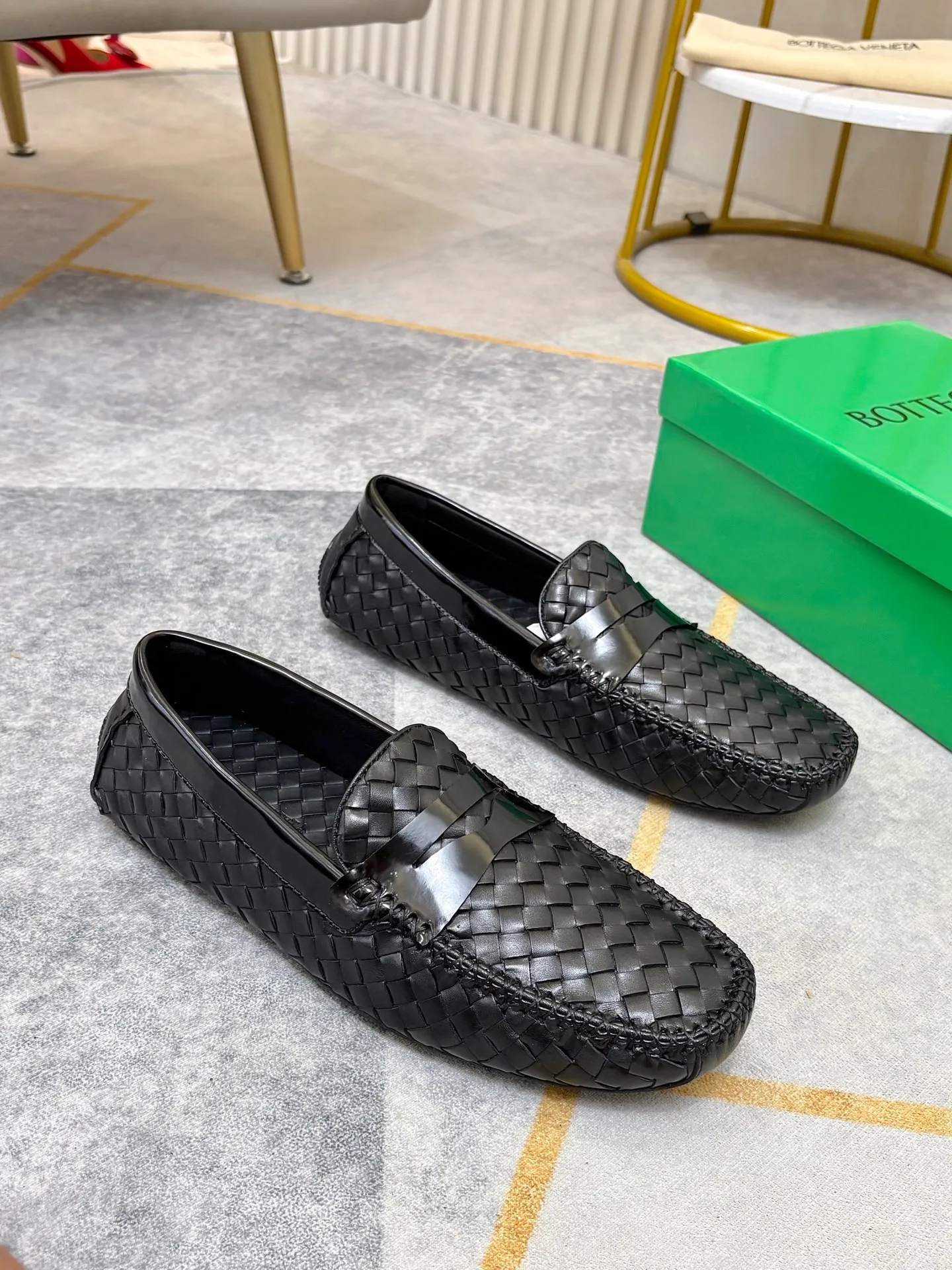 P420💰 (Niu Li + Niu Pad) [BV] The latest hot style‼ ️Casual men's shoes, uppers imported first-layer cowhide ➕Full imported cowhide lining✔️Exquisite workmanship, excellent foot feel, special rubber soles✔️, cool and fashionable, the latest fashion, fashionable outsole, hurry up.  Code number: 38-44 (can be customized to 37.45, non-refundable)